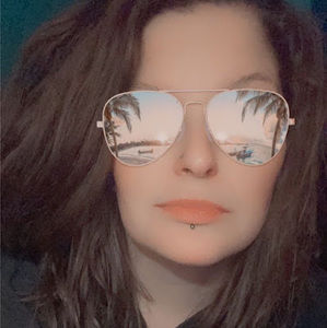 Meet your Posher, Billi